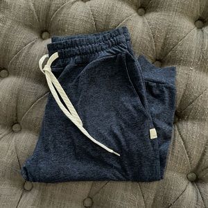 Vuori Performance Joggers, size XS, navy blue